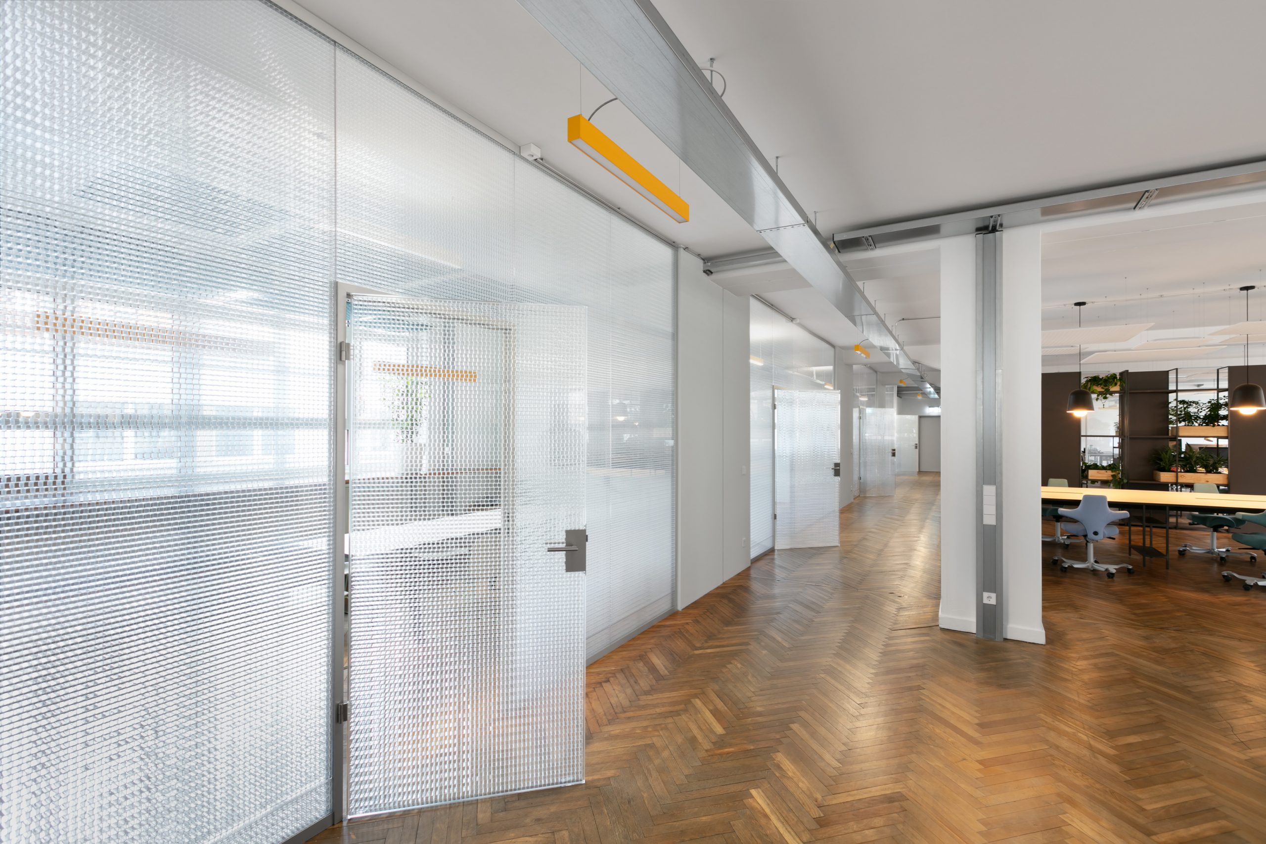 Türen_NK_19_5230_Nikolay Kasakov_900x600